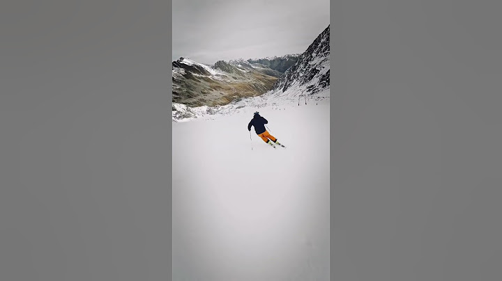 patrickbaetz  back on skis in soelden.official glacier 🇦🇹⛷❄️👍 #solden