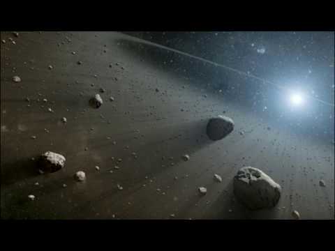 Incoming Comet and 'Mystery Object' Spotted, How to See the Solar Eclipse of 2017