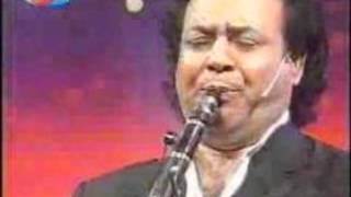 Stauros Zoumpas- Vasilis Saleas-Kanenas Den Me Rwtise .Wmv