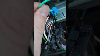 saab 95 aftermarket stereo install with oem amp working