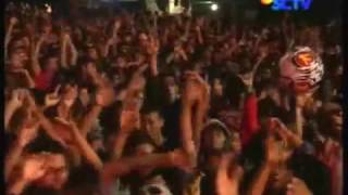music in the world: August 2010