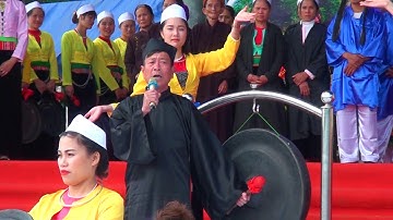 Phần Mo và trình diễn Chiêng tại Lễ hội Khai Hạ Mường Bi năm 2015