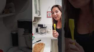 לחם שום "תלוש אותי" במילוי גבינות ב- 5 דק'
