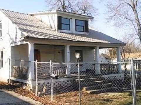 102 E South St, Aurora, MO home video tour