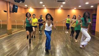 Cours de Samba brésilienne à l'Ecole des danses Latines-Tropicales.