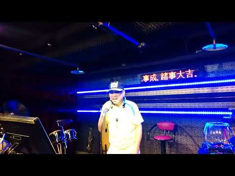 諾亞方舟經典音樂餐廳-背影
