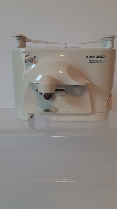 Black & Decker SpaceMaker-EC85-Under-the-Counter Can Opener White