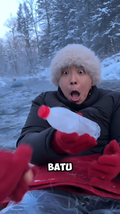 This Man Needs a Pee in the Snow! 😳❄️