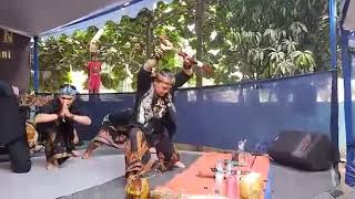 Seni debus budaya sunda