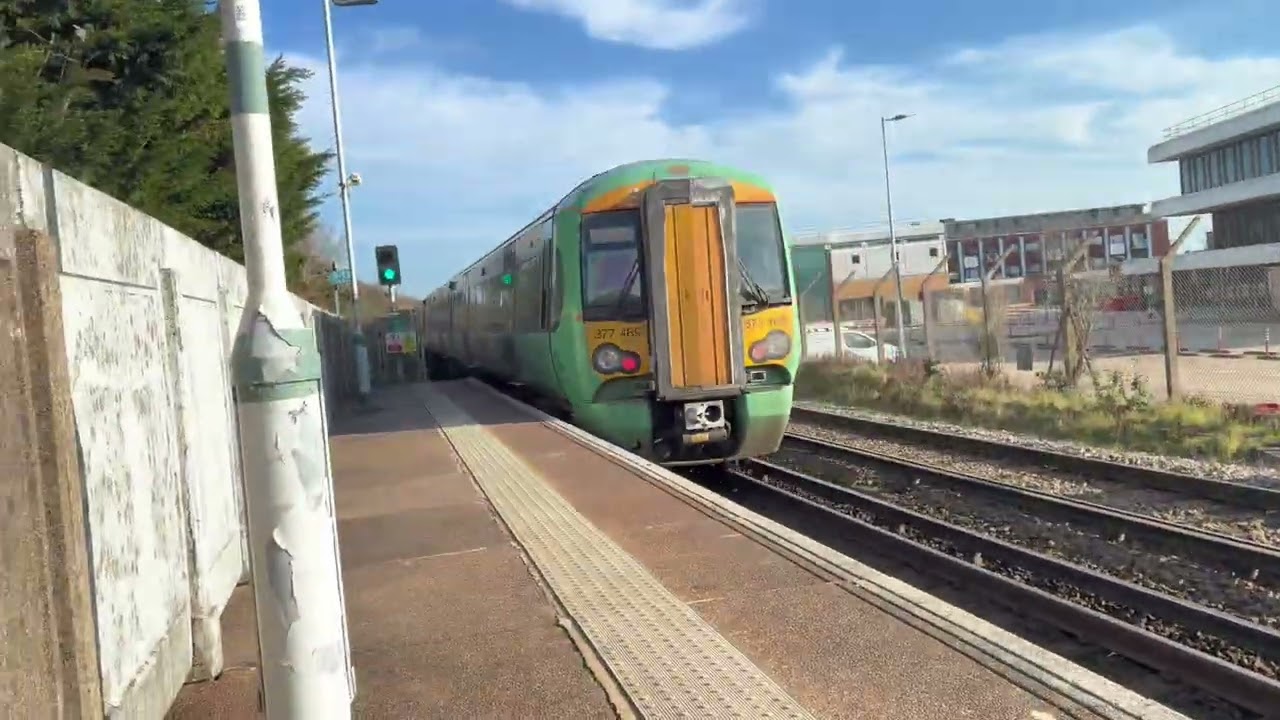 Trains at porstlade and hove SAT 24TH JAN 2026