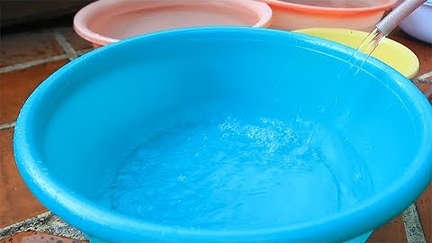 Người dân TP HCM chuẩn bị xô chậu vì cúp nước diện rộng