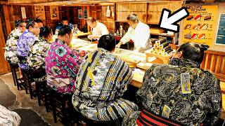10 Sumo Wrestlers Eat 500 Pieces of Sushi in Tsukiji🍣🍣🍣