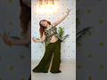 Na Anchal Na Chudi Na Payal Na Kajal Sari Duniya Se Mein Begani Deewani Deewani Mein Teri Dance Song