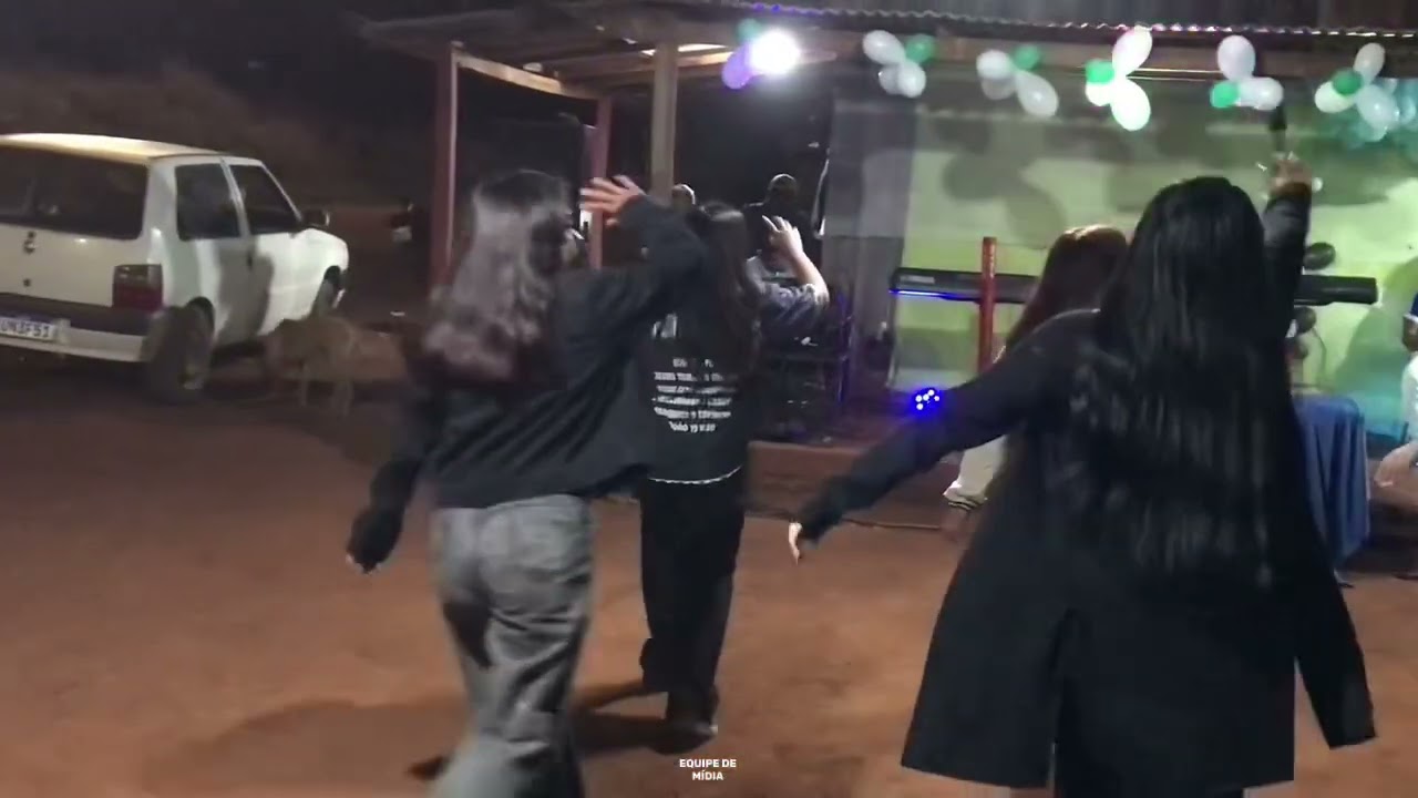 Grupo de coreografía Tetelestai/ Terra indígena Rio Das Cobras/ Aldeia Indígena Sede.