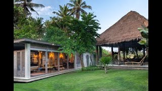 Wooden Villa For Sale Nearby The Beach In Tabanan, Bali.