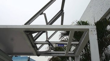 Cửa mở hất tự động