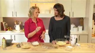 Cooking School: Breakstone's Sour Cream Banana Bread