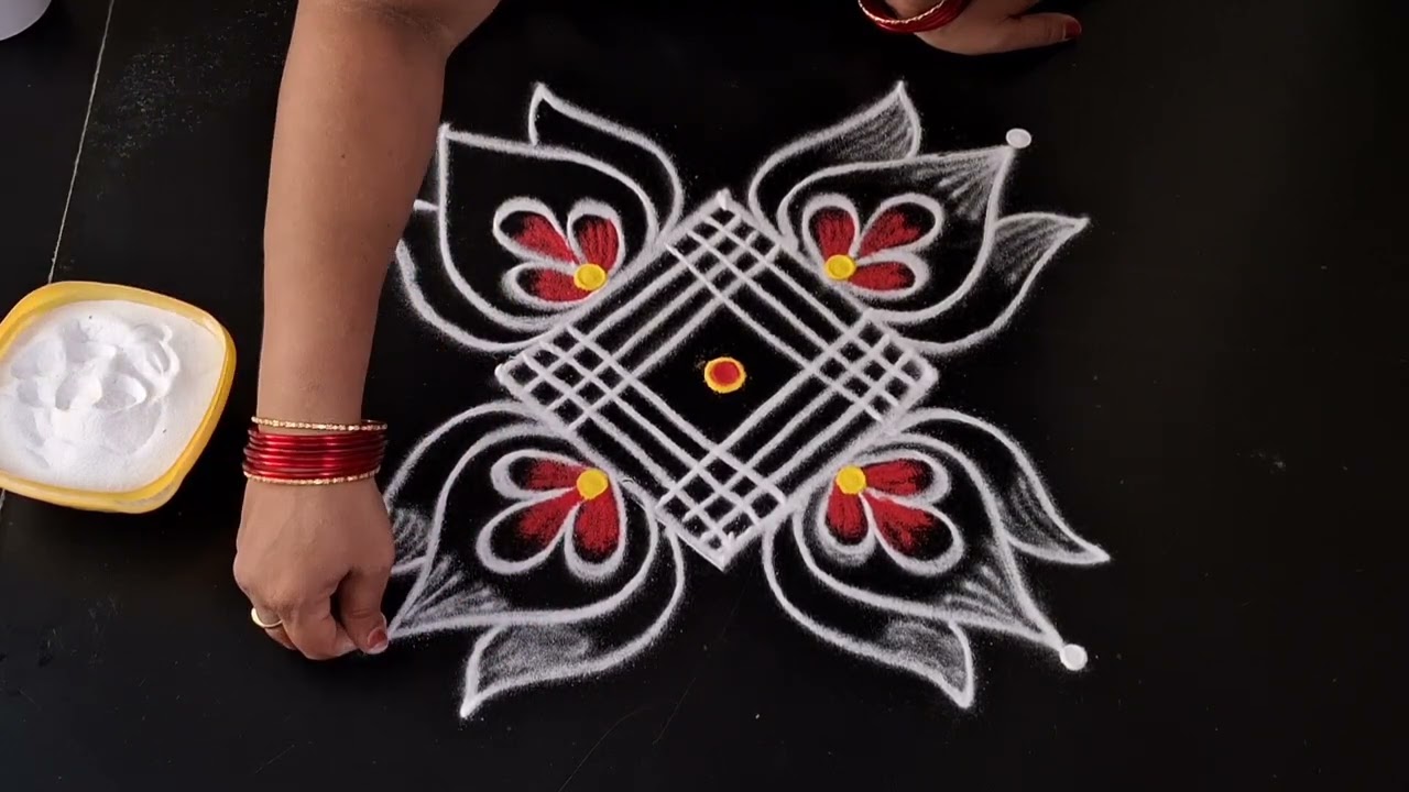 simple and easy lotus kolam || side border rangoli design || daily muggulu || easy rangoli design