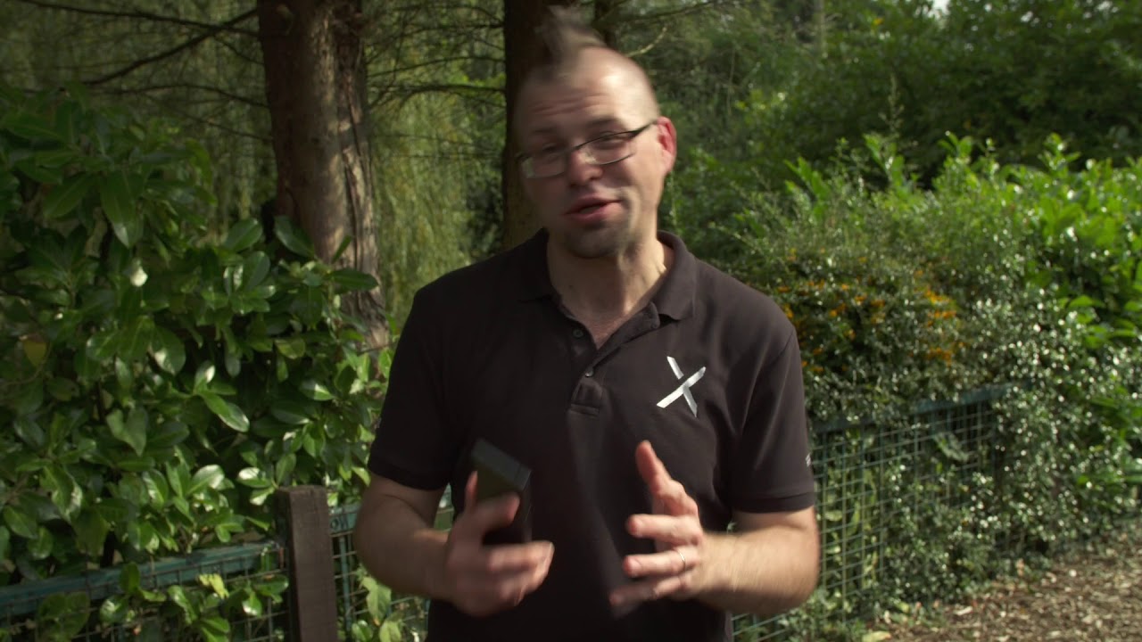 Xperia XZ1 hidden camera features