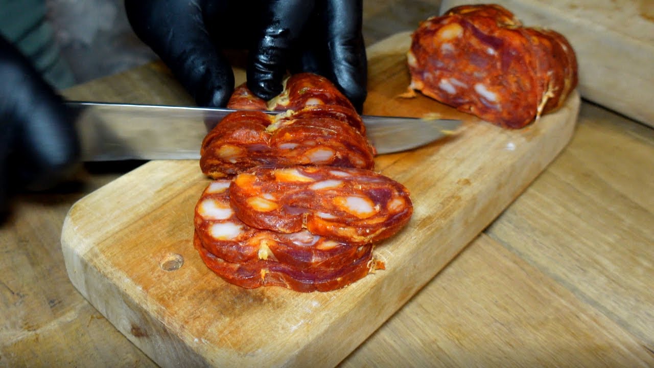 Una serata nel catuvo, 2kg di pasta con la nduja e vino a fiumi