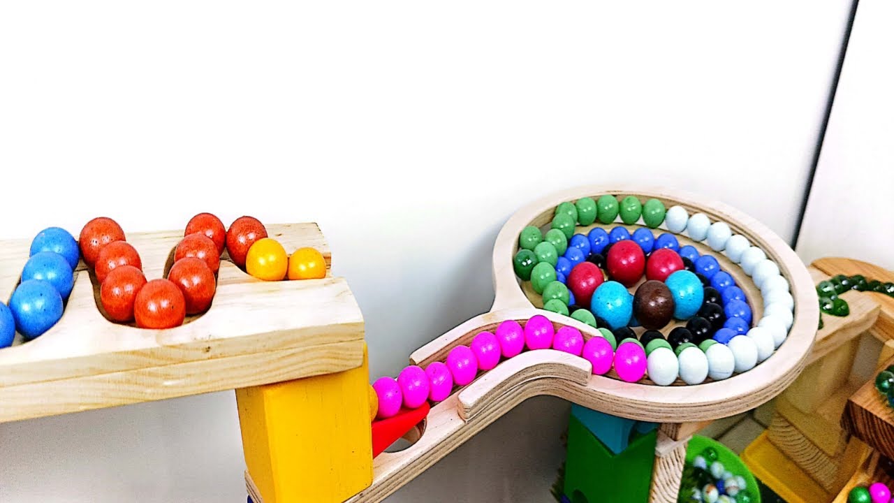 Marble Run Race ☆ HABA Slope & Retro Makita Truck, Garbage Truck, Excavator, Dump Truck, Ambulance