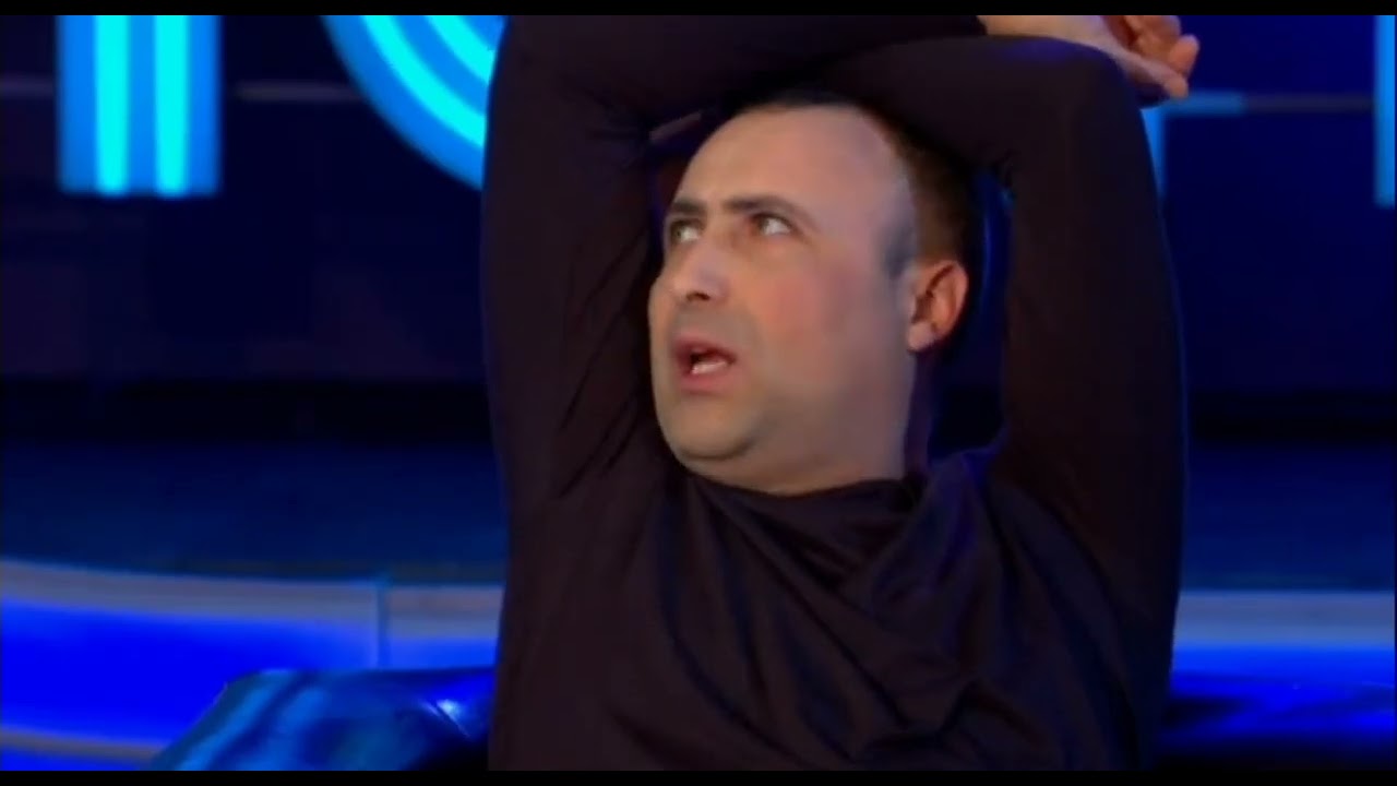 Хленчев по време на обир - КОМИЦИТЕ 2014