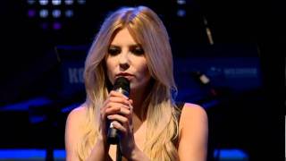The Saturdays - Issues (BBC Radio 1´s Big Weekend 2009)