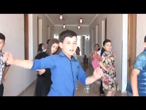 სკოლა ,,ანაბასისი,, 4 გ კლასი  ფილმი ,,ბედნიერების მაძიებელნი,,