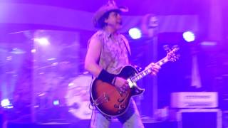 Ted Nugent - Stranglehold Intro (Lexington, MI, July 23rd, 2017)