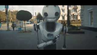 Teaser Robot R32