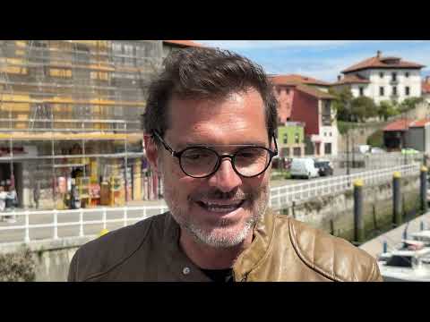 V&Iacute;DEO &laquo;Llanes empieza con las letras que termina la palabra maravilla, y no es casualidad&raquo;