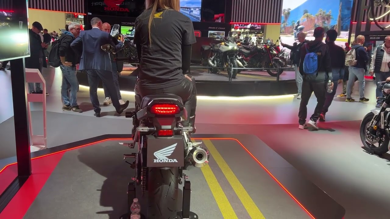 New Honda CB1000F (2026) – The Legend Returns! | 80s Superbike Tribute Walkaround