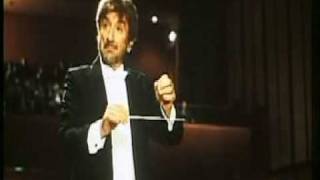 Gigi Proietti - Il Direttore Dorchestra