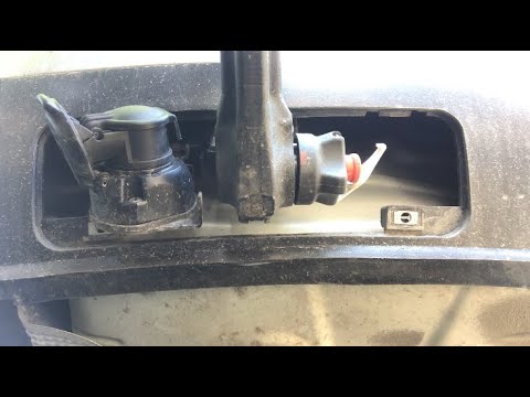 VW Polo 9N removable tow hook connection