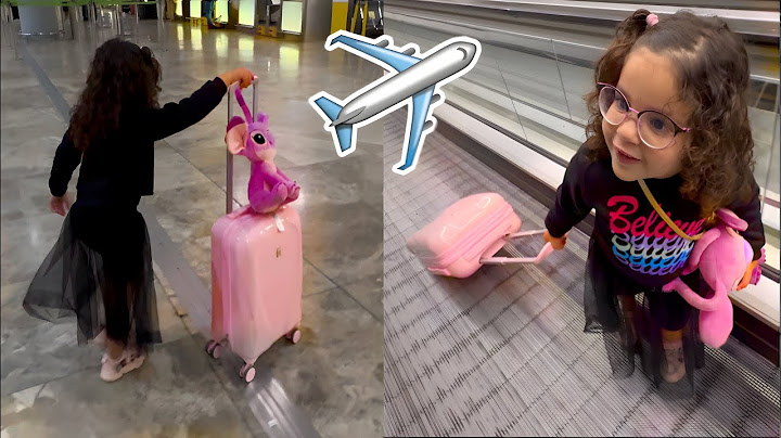 Bye 👋 je pars en vacances😍￼Amira et maman ✈️✈️￼