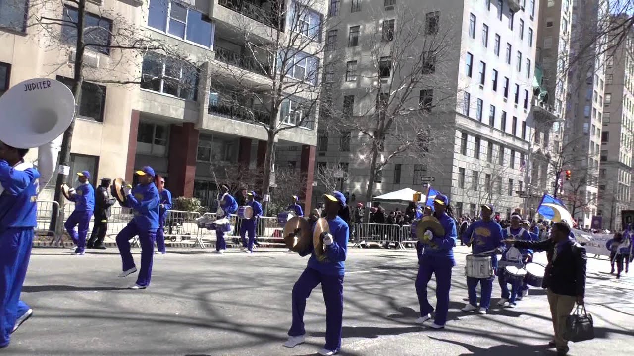 Greek Independence Parade~NYC~2015~Superior Sound Marching Band~NYCParadelife - YouTube