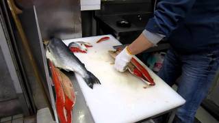 唐戸市場　林商店の紅鮭は美味しいよヽ(*´∀｀)ノ♪