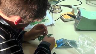 Bluetooth Smart Christmas Tree Kids Workshop