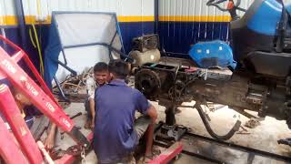 4710 NDL Tractor ripair l kunki bolt fasa hua hai