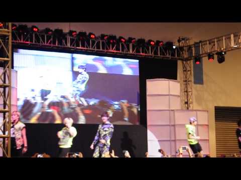 [FANCAM] 131228 LC9  - What Makes You Beautiful (One Direction) #KCON5