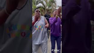 Dladla Mshunqisiuphethen Esandlenidance Hewu  Hewu Hew Hewu