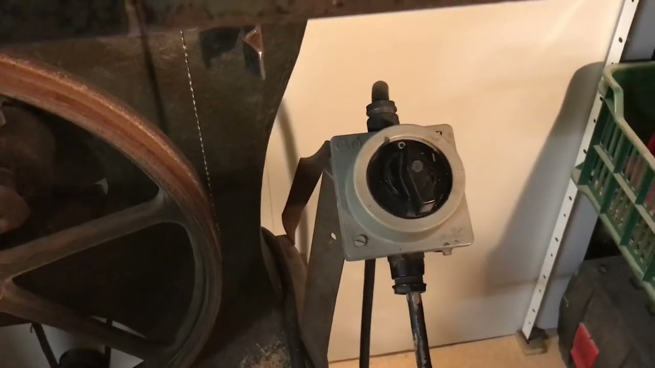 Die „neue“ Maschine - eine alte Bandsäge! Massiv - Robust - Langlebig!