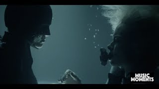 Batwoman 1x02 | Music Moment | Sam Tinnesz - Human