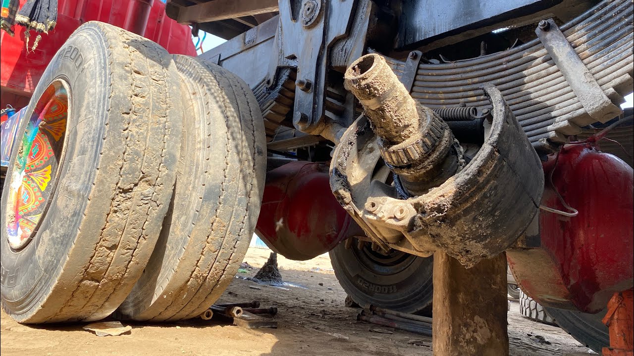Broken spindle of the truck rear axle on the road we replaced new spindle