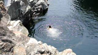 Cliff Diving Emerald Pools HD 25 feet