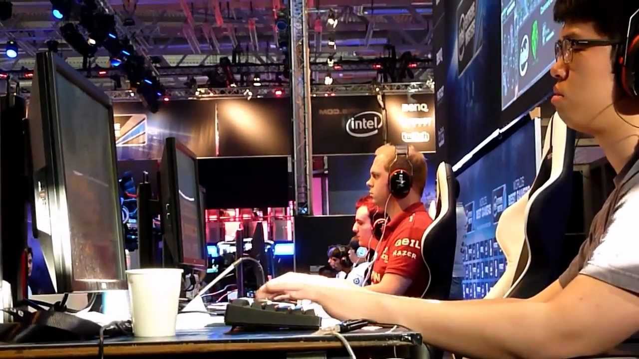Kaelaris & Day9: VortiX vs SuperNova @ IEM, ESL GamesCom 2012
