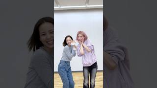 “Too Bad” with #ITZY #YEJI さん🌷@ITZY #MAKO #NiziU #NiziU_TooBad