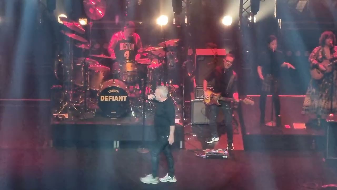 Jimmy Barnes. DEFIANT. 2025. Melbourne.