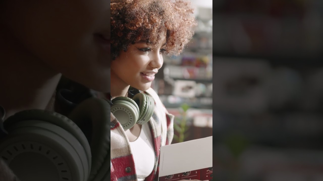 Illustrator vs InDesign: What's The Difference??? 