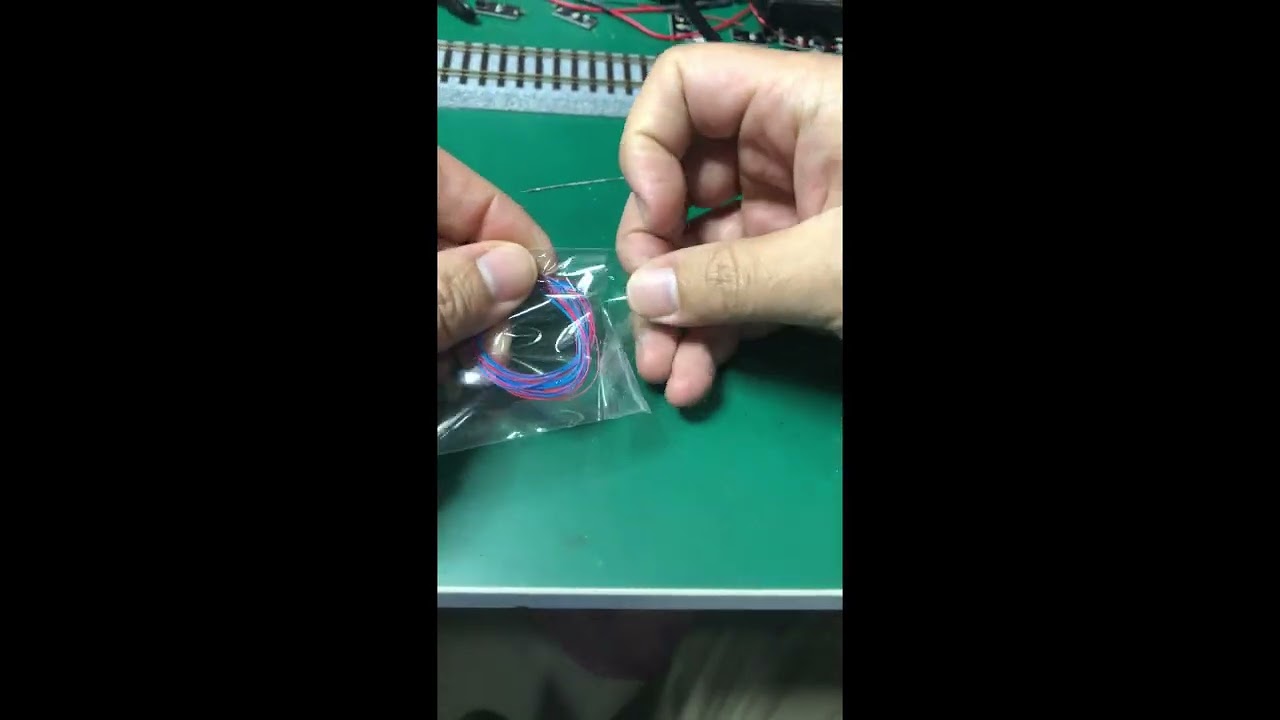 BS101 pantograph burst flash module for N and HO scale EMU YouTube